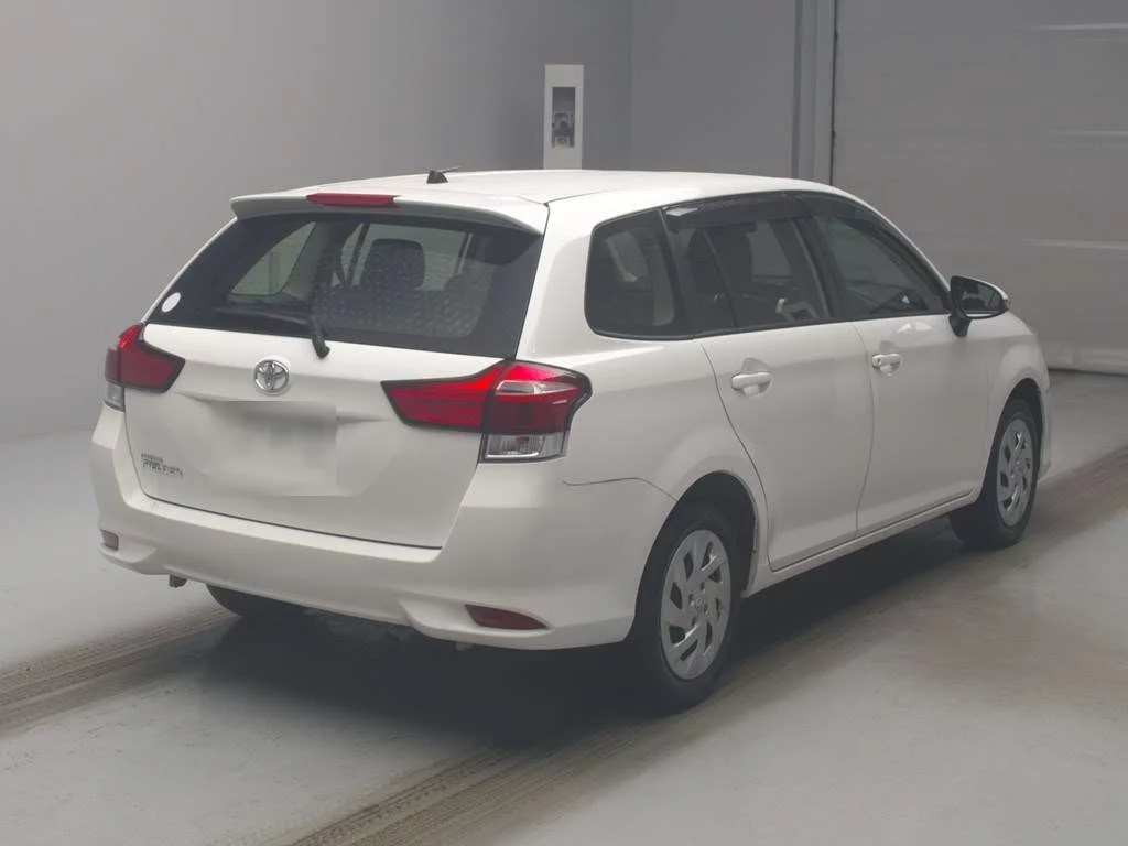 Toyota Corolla Fielder NRE161G 2021